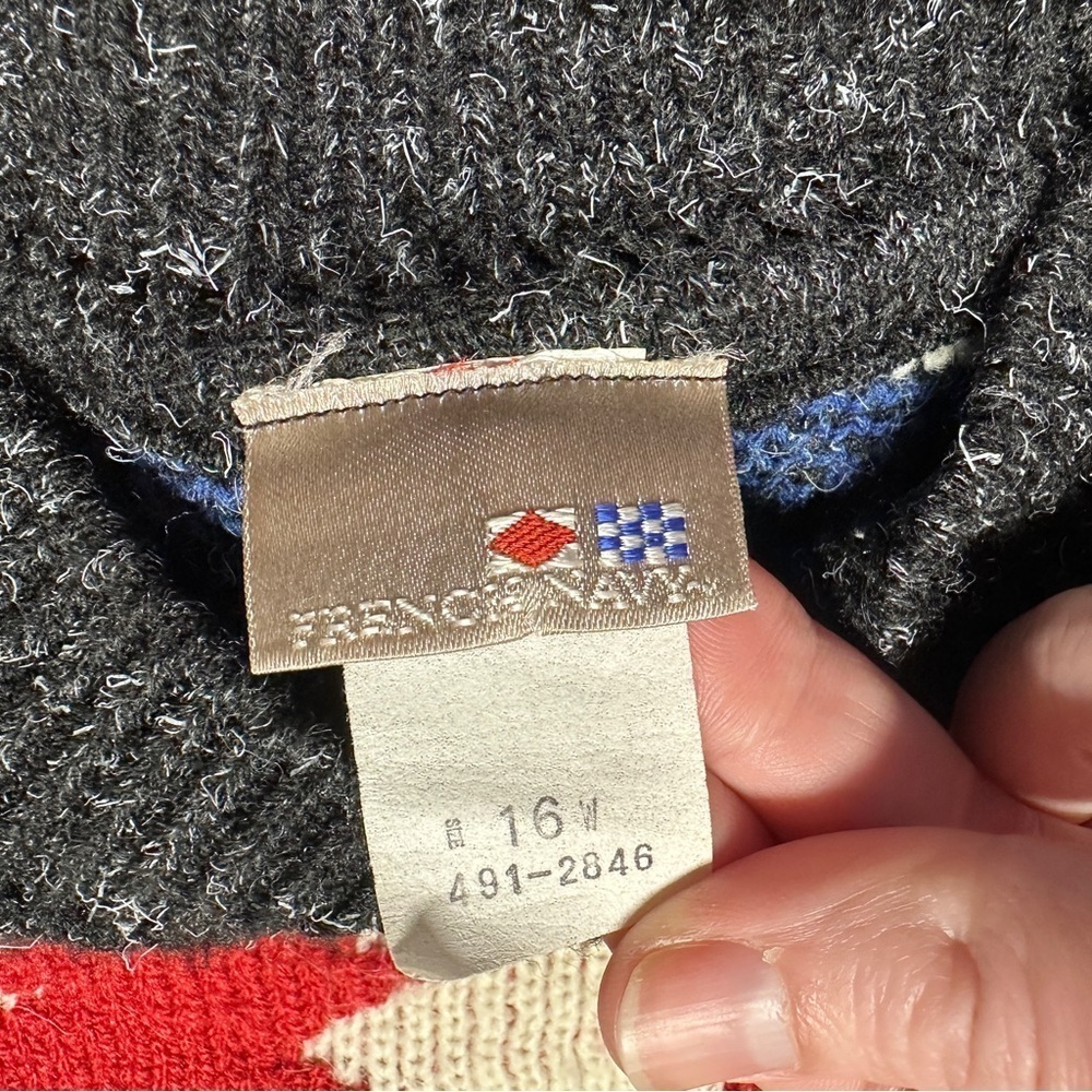 Colorful Geometric Pattern Crew Neck Sweater - Multicolor - Picture 10 of 15